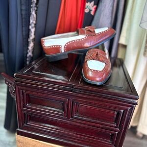 Vintage Stacy Adams Brown and White Tassel Oxfords